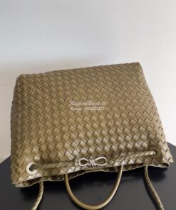 Replica Bottega Veneta BV Large Andiamo Intrecciato Lambskin top handl 2