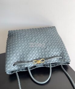 Replica Bottega Veneta BV Large Andiamo Intrecciato Lambskin top handl 2