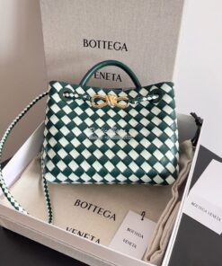 Replica Bottega Veneta BV Small Andiamo 766014 Emerald green / glacier