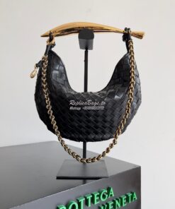 Replica Bottega Veneta BV Sardine With Braided Chain Intrecciato leath 2