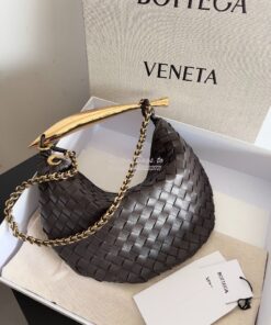 Replica Bottega Veneta BV Sardine With Braided Chain Intrecciato leath 2