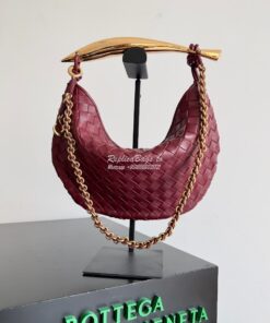 Replica Bottega Veneta BV Sardine With Braided Chain Intrecciato leath