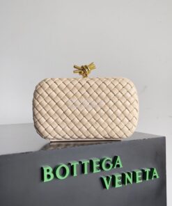 Replica Bottega Veneta BV Knot Minaudière clutch soft padded Intreccio