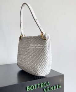 Replica Bottega Veneta BV Medium Clicker Shoulder Bag in Chalk Padded 2