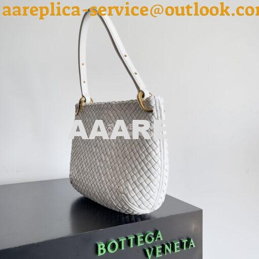 Replica Bottega Veneta BV Medium Clicker Shoulder Bag in Chalk Padded 2