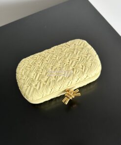 Replica Bottega Veneta BV Knot Minaudière clutch Foulard intreccio lea 2