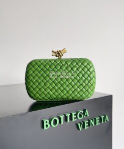 Replica Bottega Veneta BV Knot Minaudière clutch soft padded Intreccio