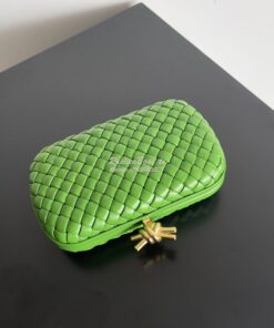 Replica Bottega Veneta BV Knot Minaudière clutch soft padded Intreccio 2