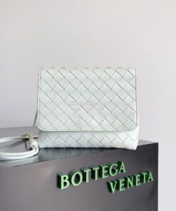 Replica Bottega Veneta BV Mini Intrecciato Cross-Body Bag Lambskin 741