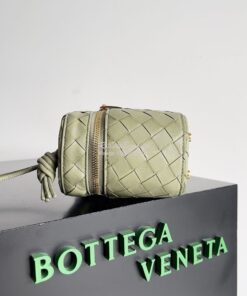 Replica Bottega Veneta BV Mini Intrecciato Vanity Case with Cross-Body 2