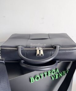 Replica Bottega Veneta BV Arco Briefcase Intreccio leather 680120 Blac 2