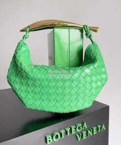 Replica Bottega Veneta BV Classic Sardine in Lambskin 716082 Grass