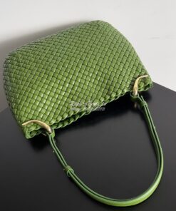 Replica Bottega Veneta BV Medium Clicker Shoulder Bag in Avocado Padde 2