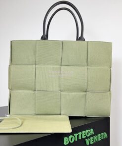 Replica Bottega Veneta BV Large Arco Tote Bag 718401 light green