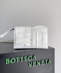 Replica Bottega Veneta BV Mini Cassette white Cross-Body Bag 731243