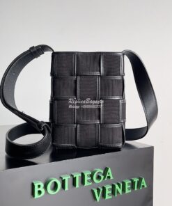 Replica Bottega Veneta BV Cassette Phone Pouch 742996 black