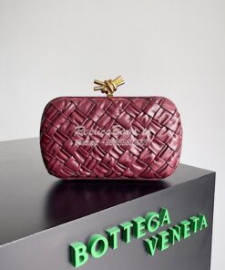 Replica Bottega Veneta BV Knot Foulard intreccio leather minaudiere 71