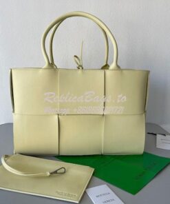 Replica Bottega Veneta BV Arco Tote Small / Medium Intrecciato Lambski