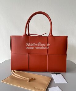 Replica Bottega Veneta BV Arco Tote Small / Medium Intrecciato Lambski