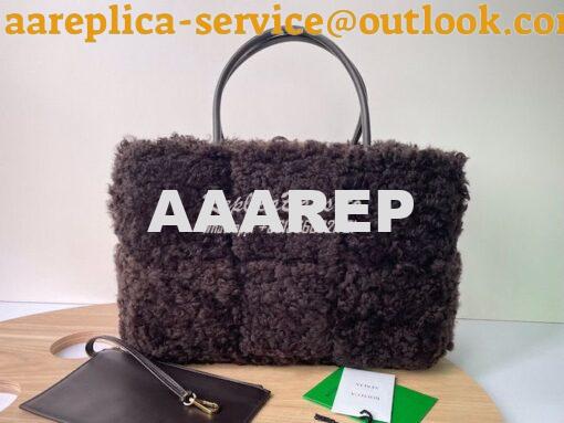 Replica Bottega Veneta BV Arco Tote Small Intreccio Shearling Tote Bag