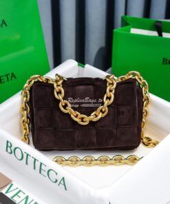 Replica  Bottega Veneta BV The Chain Cassette 631421 in Suede Cashmere