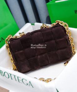 Replica  Bottega Veneta BV The Chain Cassette 631421 in Suede Cashmere 2