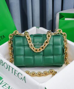 Replica  Bottega Veneta BV The Chain Cassette 631421 Racing Green