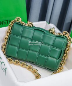 Replica  Bottega Veneta BV The Chain Cassette 631421 Racing Green 2