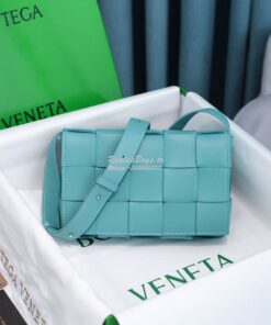 Replica Bottega Veneta BV Cassette Bag in Maxi Intreccio Bag 578004 Li