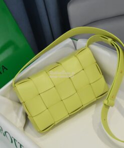 Replica Bottega Veneta BV Cassette Bag in Maxi Intreccio Bag 578004 Se 2