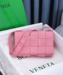 Replica Bottega Veneta BV Cassette Bag in Maxi Intreccio Bag 578004 Li