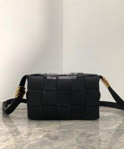 Replica Bottega Veneta BV Cassette Intrecciato Grained Leather Bag 666