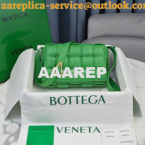 Replica Bottega Veneta BV Padded Cassette Bag in Parakeet Lambskin 591