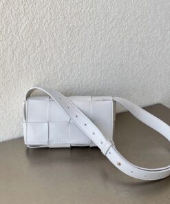 Replica Bottega Veneta BV The Belt Cassette 639367 White