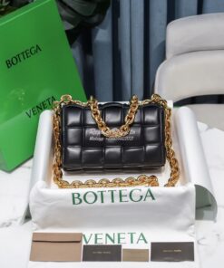 Replica  Bottega Veneta BV The Chain Cassette 631421 Black