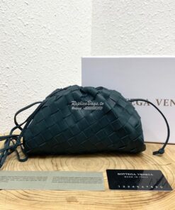 Replica Bottega Veneta BV The Pouch 20 Intrecciato 585852 Deep Blue