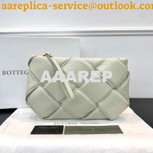 Replica Bottega Veneta BV Pouch Padded Maxi Weave in Crackled Papery C