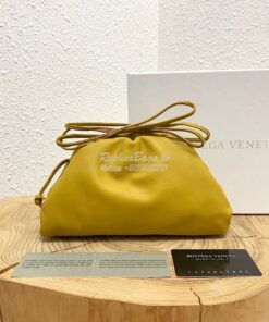 Replica Bottega Veneta BV The Pouch 20 in Butter Calf 585852 Yellow