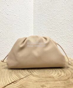 Replica Bottega Veneta BV The Pouch 20 in Butter Calf 585852 Beige 2