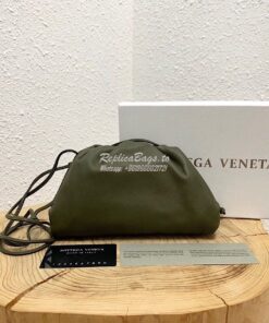 Replica Bottega Veneta BV The Pouch 20 in Butter Calf 585852 Kaki