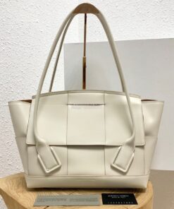 Replica Bottega Veneta BV Arco 48 Bag In French Calf 575941 White