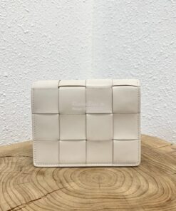 Replica Bottega Veneta BV Mini Cassette Bag in Maxi Intreccio Bag 5780 2