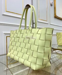 Replica Bottega Veneta BV Medium Tote In Maxi Intreccio 576828 Lemon 2