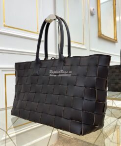 Replica Bottega Veneta BV Medium Tote In Maxi Intreccio 576828 Dark Br 2