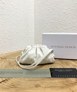 Replica Bottega Veneta BV Mini The Pouch Charm in Butter Calf Coin Pur