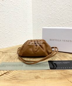 Replica Bottega Veneta BV Mini The Pouch Charm in Butter Calf Coin Pur