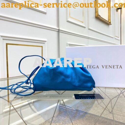 Replica Bottega Veneta BV The Pouch 20 in Metallic Nappa 585852 Sky Bl