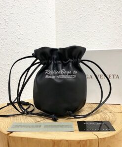 Replica Bottega Veneta BV Drawstring Pouch in Nappa Leather 583774 Bla