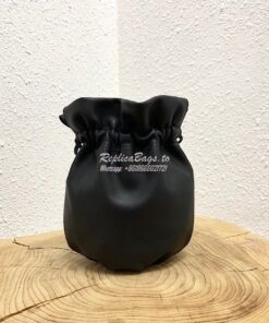 Replica Bottega Veneta BV Drawstring Pouch in Nappa Leather 583774 Bla 2