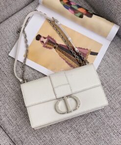 Replica Dior 30 Montaigne Grained Calfskin Bag with Silver Chain M9208 2